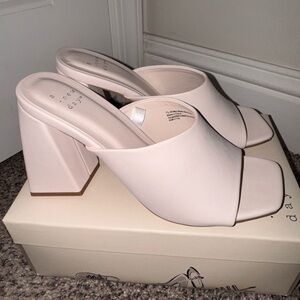 A New Day Women's cream Block Heel Mules